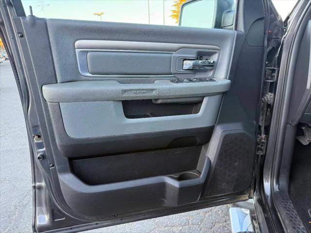2017 Ram 1500 Big Horn Crew Cab 4x4 57 Box