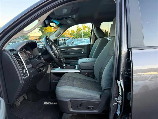 2017 Ram 1500 Big Horn Crew Cab 4x4 57 Box