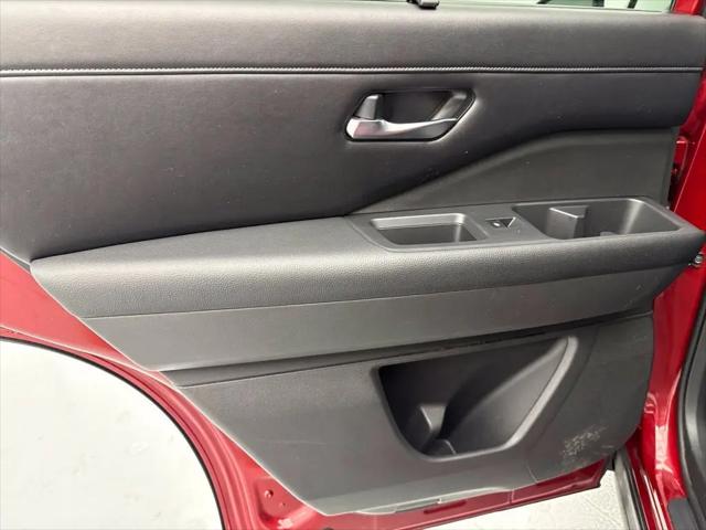 2023 Nissan Pathfinder SL 4WD