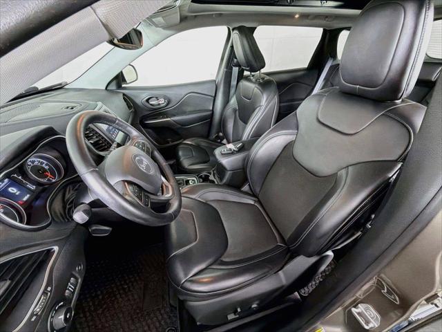 2019 Jeep Cherokee Latitude Plus 4x4 2019 Jeep Cherokee Latitude Plus 4x4