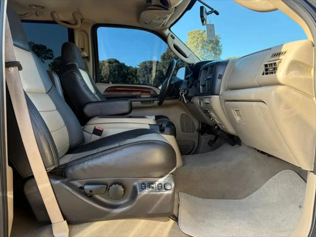 2005 Ford Excursion Eddie Bauer