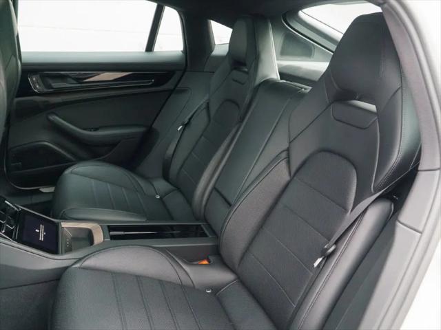 2026 Porsche Panamera 4