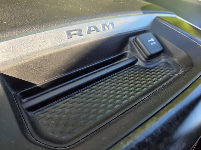 2019 Ram 1500 Big Horn/Lone Star Crew Cab 4x4 57 Box