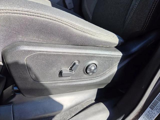 2019 Ram 1500 Big Horn/Lone Star Crew Cab 4x4 57 Box
