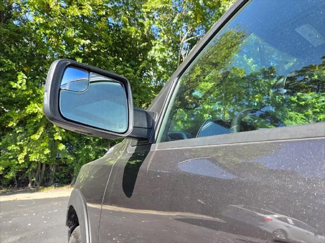 2019 Ram 1500 Big Horn/Lone Star Crew Cab 4x4 57 Box