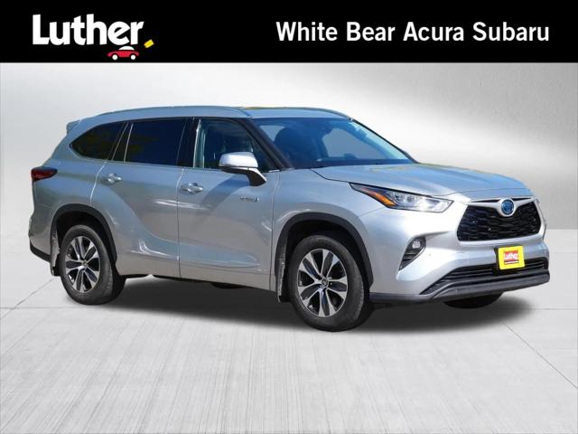 2020 Toyota Highlander Hybrid XLE for sale in White Bear, MN