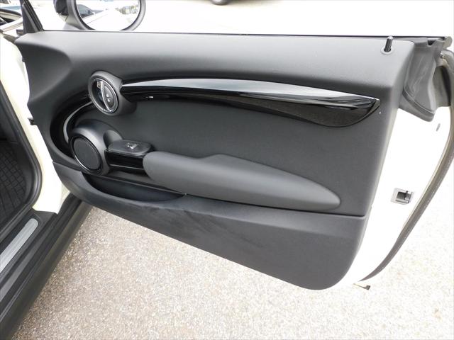 2021 MINI Hardtop Cooper