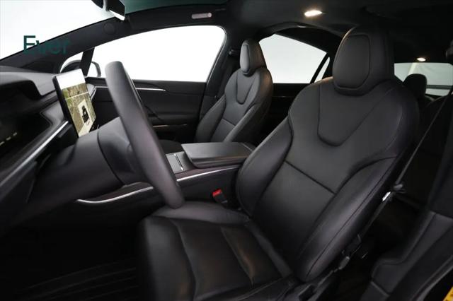 2023 Tesla Model X Standard Range