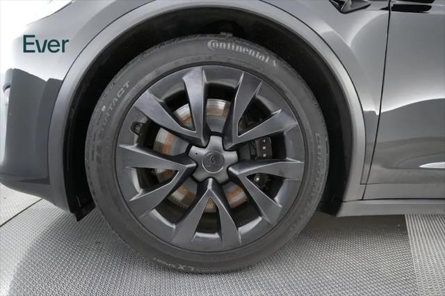 2023 Tesla Model X Standard Range