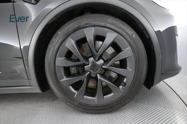 2023 Tesla Model X Standard Range