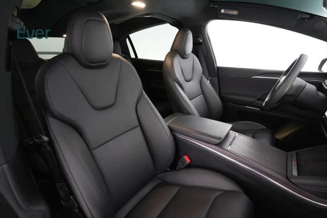 2023 Tesla Model X Standard Range