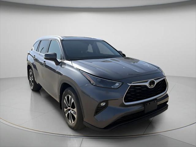 2024 Toyota Highlander XLE for sale in Chillicothe, MO