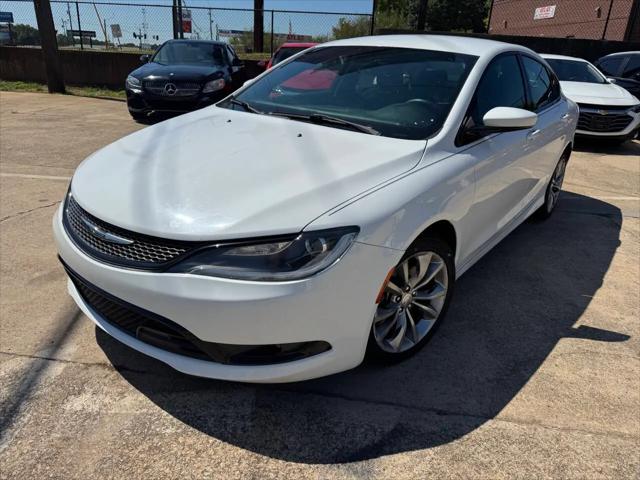 2015 Chrysler 200 S for sale in Cornelia, GA