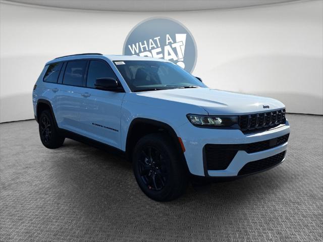 2027 Jeep Grand Cherokee GRAND CHEROKEE L LAREDO ALTITUDE 4X4 2027 Jeep Grand Cherokee GRAND CHEROKEE L LAREDO ALTITUDE 4X4