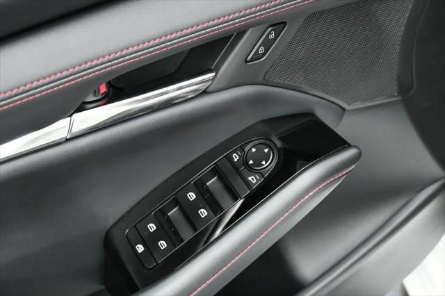 2026 Mazda Mazda3 2.5 S Carbon Edition