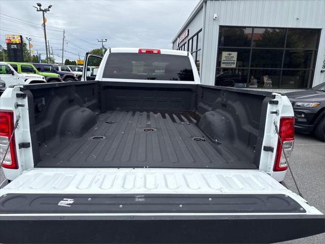 2024 Ram 3500 Big Horn Crew Cab 4x4 8 Box