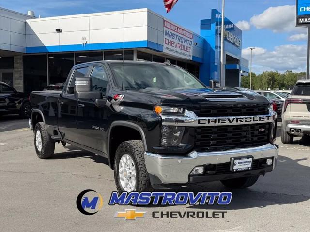 2022 Chevrolet Silverado 2500HD 4WD Crew Cab Long Bed LT for sale in Yorkville, NY