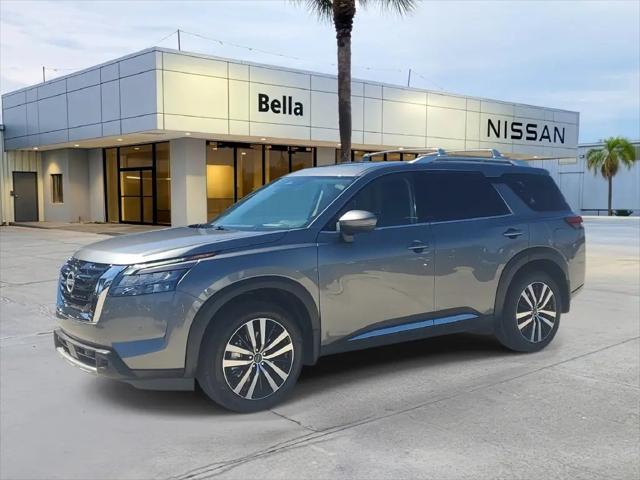 2025 Nissan Pathfinder Platinum FWD