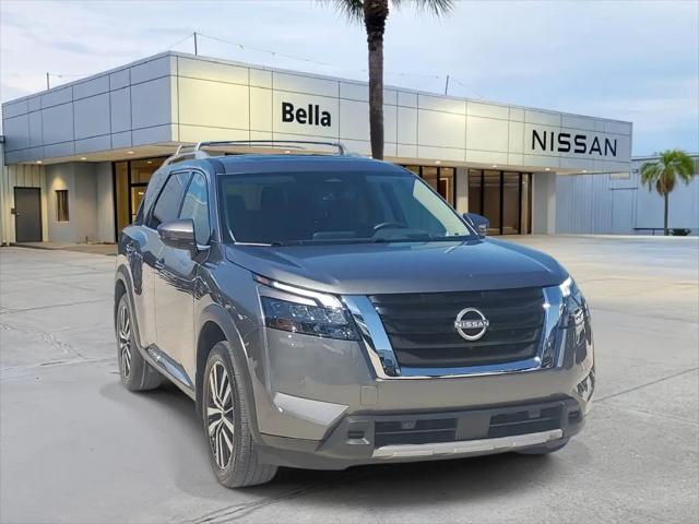 2025 Nissan Pathfinder Platinum FWD
