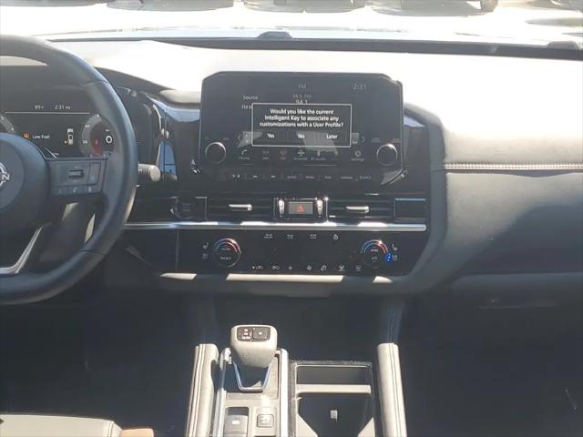 2025 Nissan Pathfinder Platinum FWD