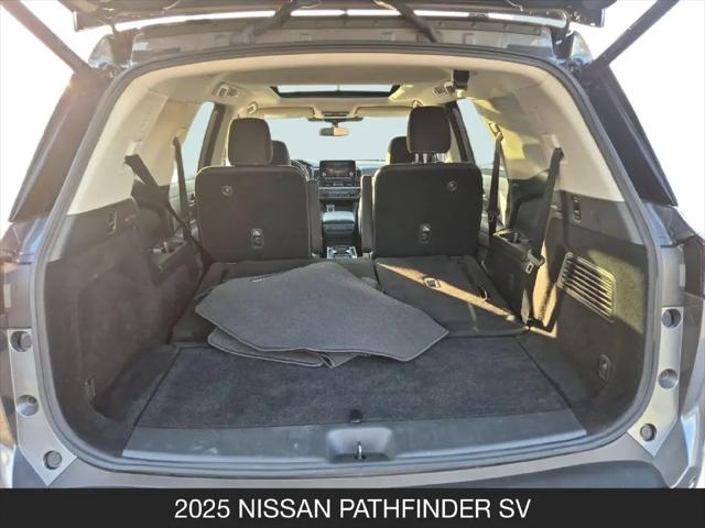 2025 Nissan Pathfinder SV FWD