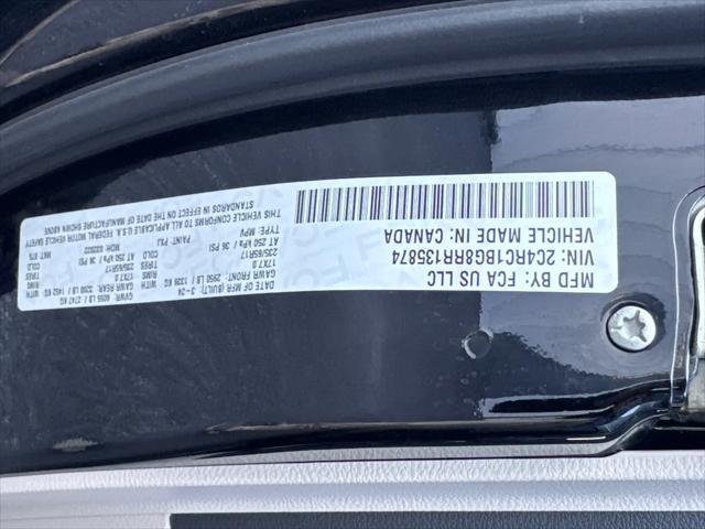 2024 Chrysler Pacifica Touring L