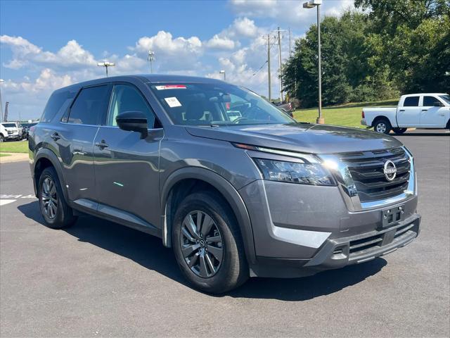 2025 Nissan Pathfinder S FWD
