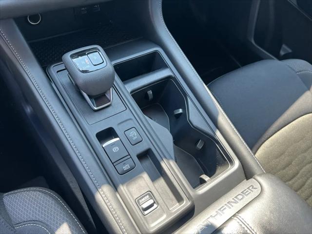 2025 Nissan Pathfinder S FWD