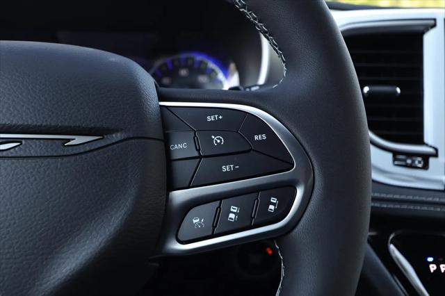 2027 Chrysler Pacifica Limited