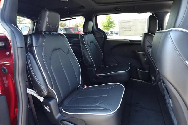 2027 Chrysler Pacifica Limited