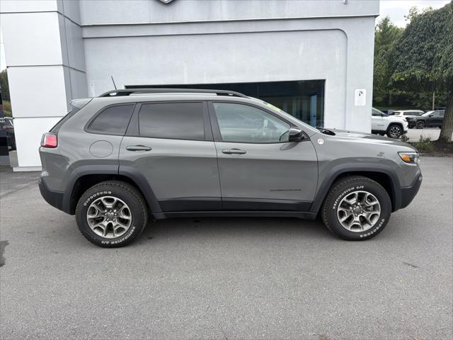 2022 Jeep Cherokee Trailhawk 4x4 2022 Jeep Cherokee Trailhawk 4x4