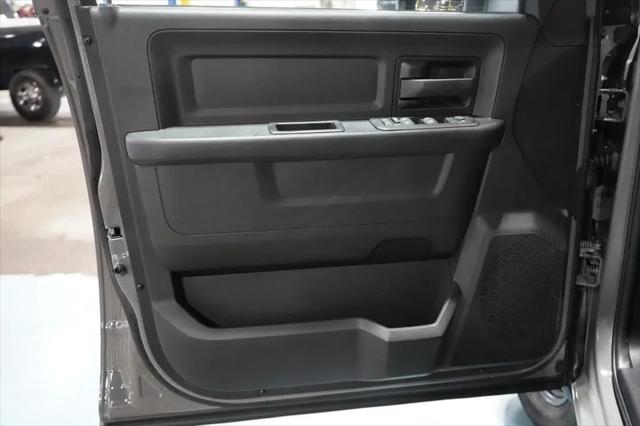 2027 Ram 3500 Chassis Cab Tradesman