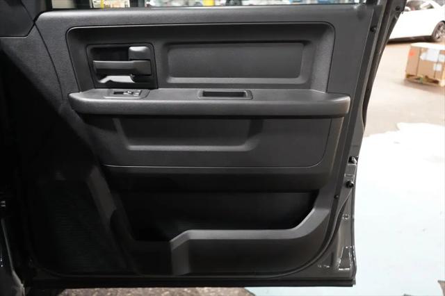 2027 Ram 3500 Chassis Cab Tradesman