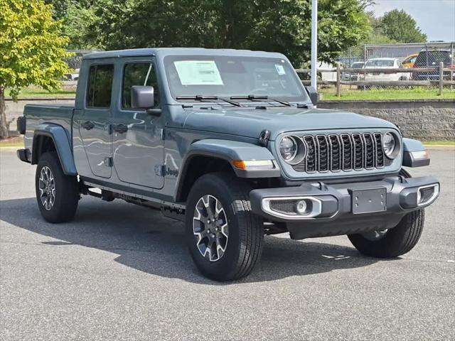 2026 Jeep Gladiator GLADIATOR SAHARA 4X4