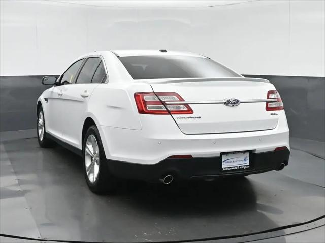 2018 Ford Taurus SEL