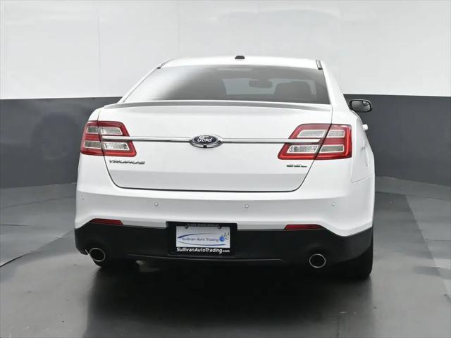 2018 Ford Taurus SEL