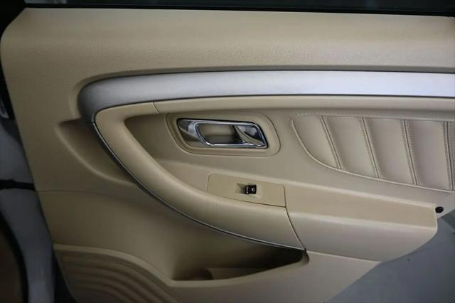 2018 Ford Taurus SEL