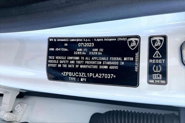 2023 Lamborghini Urus Performante