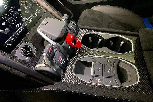 2023 Lamborghini Urus Performante