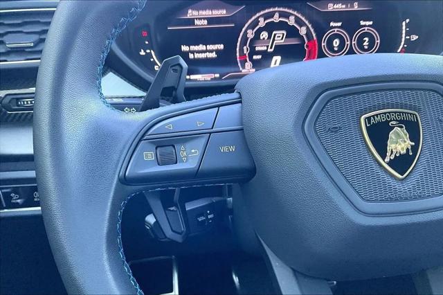 2023 Lamborghini Urus Performante