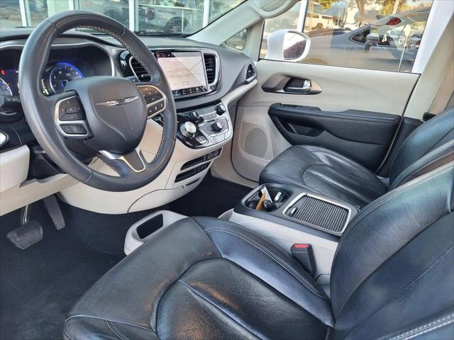 2022 Chrysler Pacifica Touring L