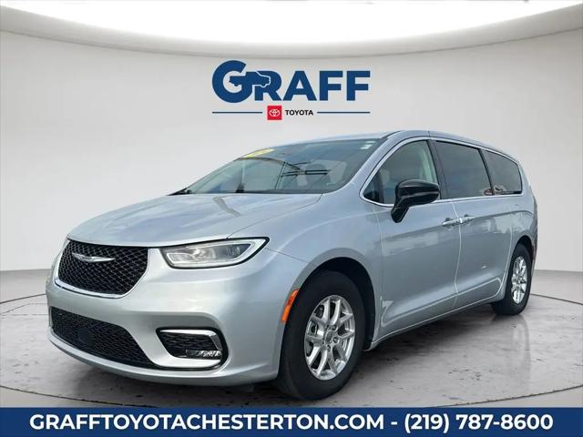 2024 Chrysler Pacifica Touring L for sale in Burns Harbor, IN