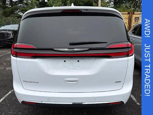 2022 Chrysler Pacifica Touring L AWD