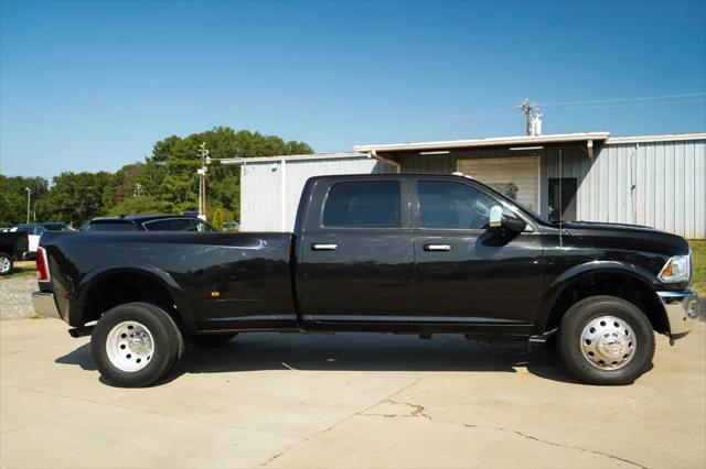 2017 Ram 3500 Laramie Crew Cab 4x4 8 Box