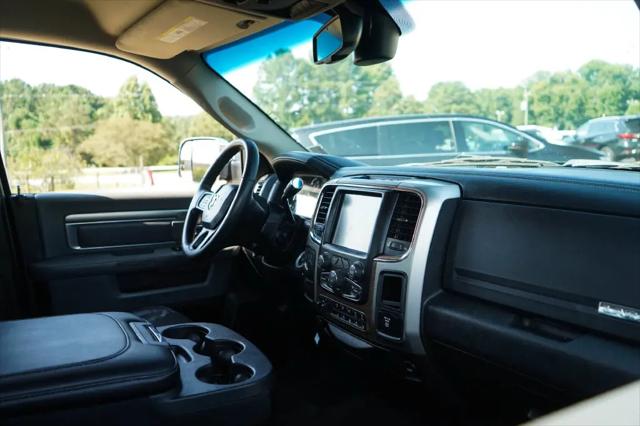 2017 Ram 3500 Laramie Crew Cab 4x4 8 Box