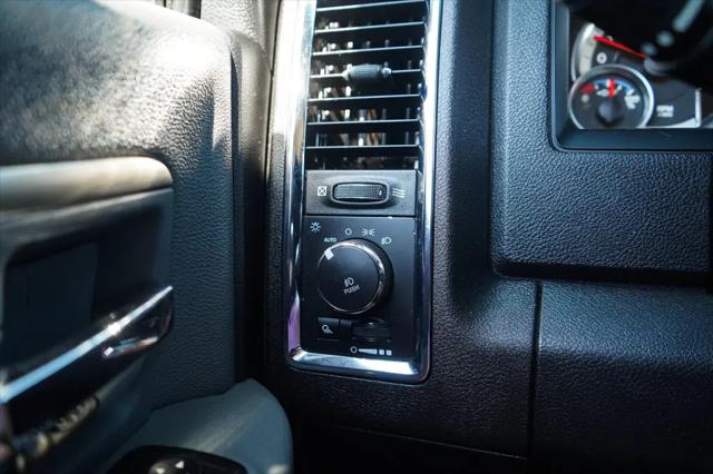 2017 Ram 3500 Laramie Crew Cab 4x4 8 Box