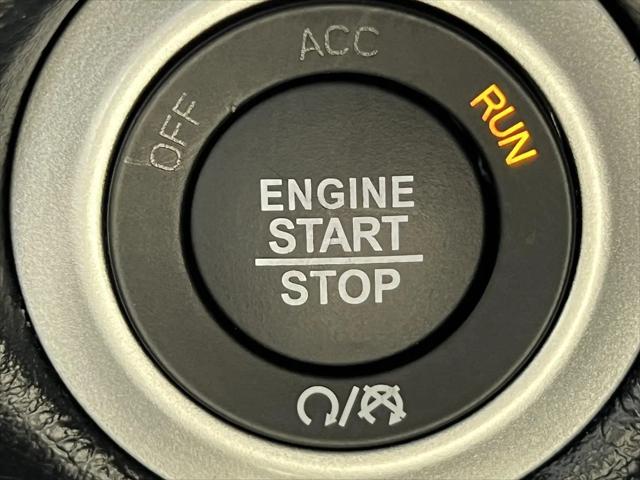 2027 Chrysler Pacifica Select AWD