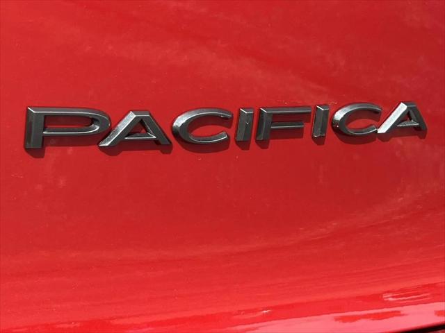 2027 Chrysler Pacifica Select AWD