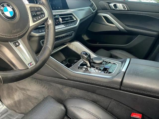 2021 BMW X6 M50i