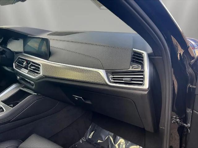 2021 BMW X6 M50i
